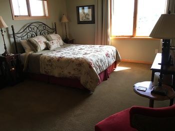 Springdale Inn Mount Horeb Экстерьер фото