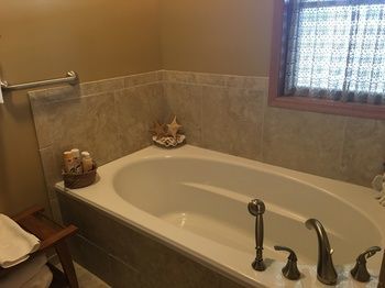 Springdale Inn Mount Horeb Экстерьер фото